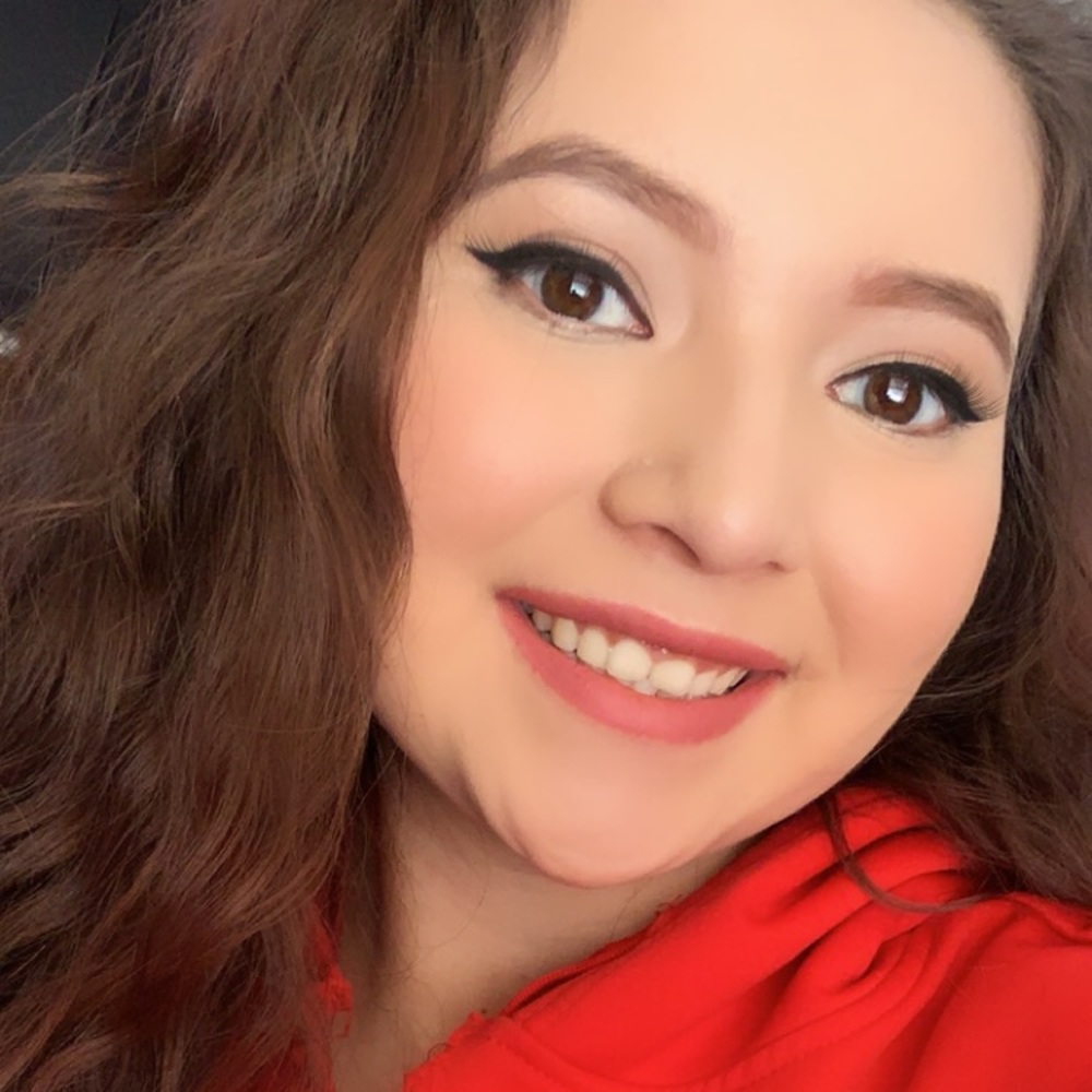 Meet your Posher, Elizabeth